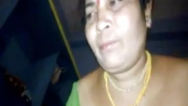 నమ్మశక్యం కాని విపరీతమైన నల్లటి తెలుగు సెక్సీ వీడియోస్ జుట్టు గల స్త్రీ జోర్డాన్ స్టార్ BBCని పీల్చేటప్పుడు తన వంతు కృషి చేస్తుంది